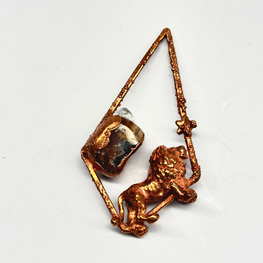 Inner Beast Animal Pendant with Lion and Agate