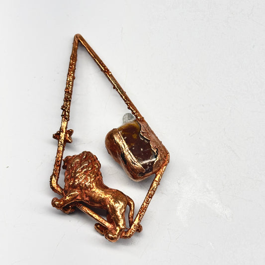 Inner Beast Animal Pendant with Lion and Agate